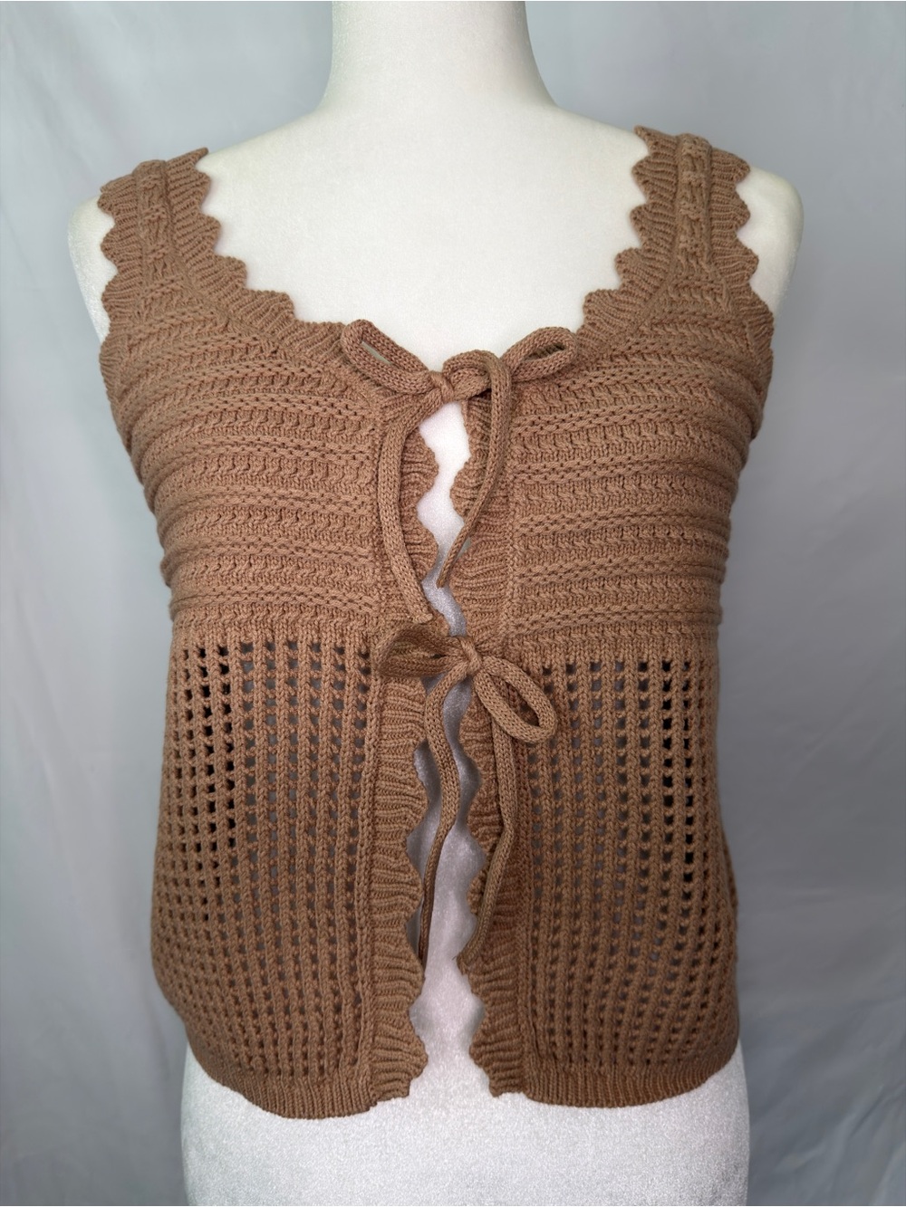 Double Zero Spicy Small Knit Pullover in Camel Brown